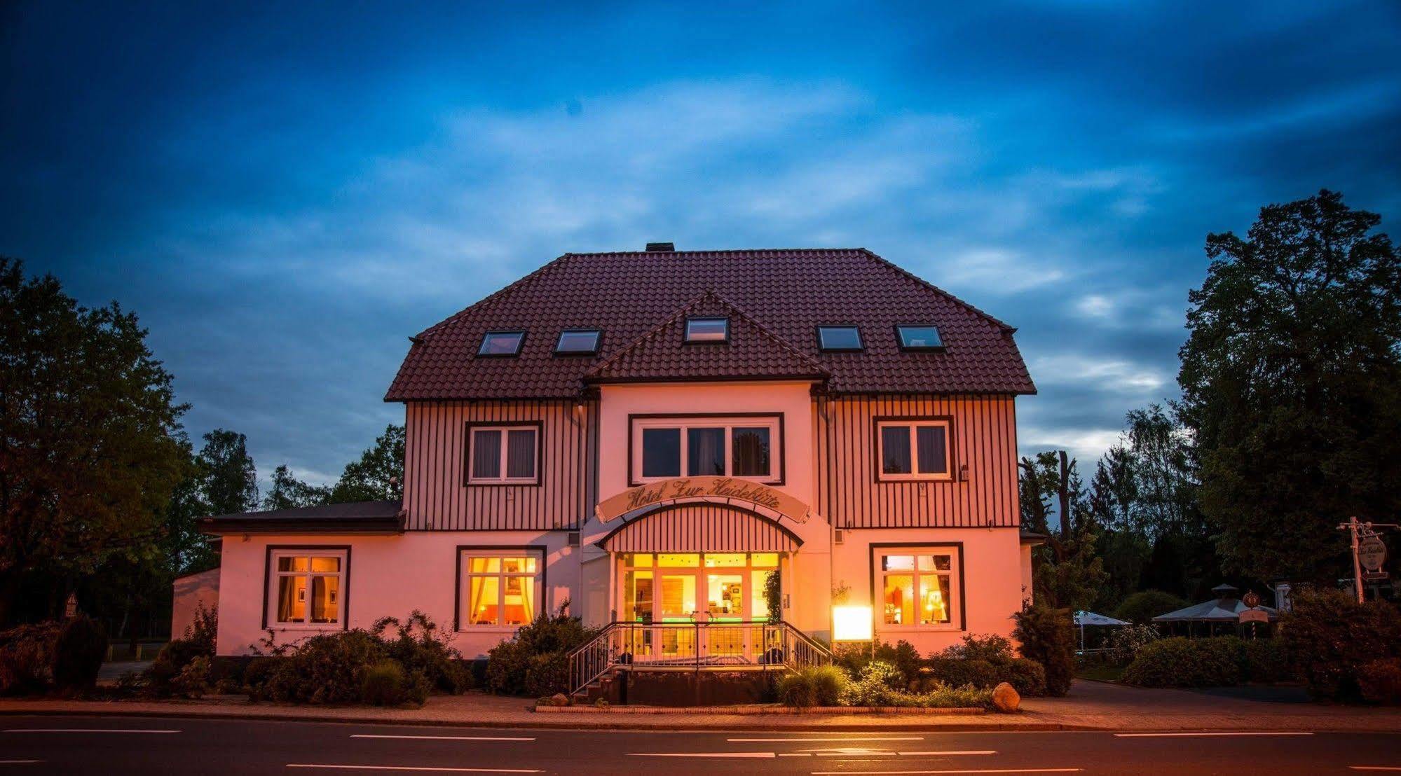 Hotel zur Heideblüte Hambühren Exterior foto